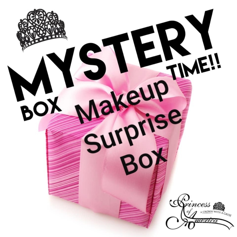 Makeup Mystery Box, 16 Items
